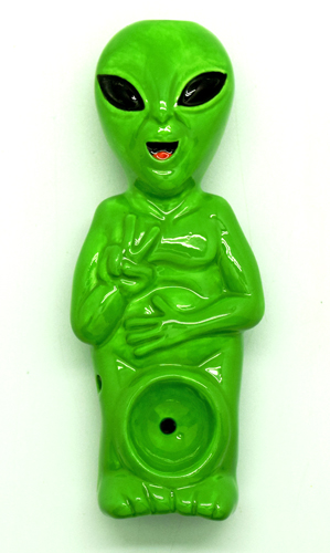 Wacky  Bowlz Ceramic Alien Pipe